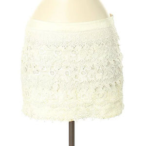 Sans Souci Lace Ivory Casual Skirt
